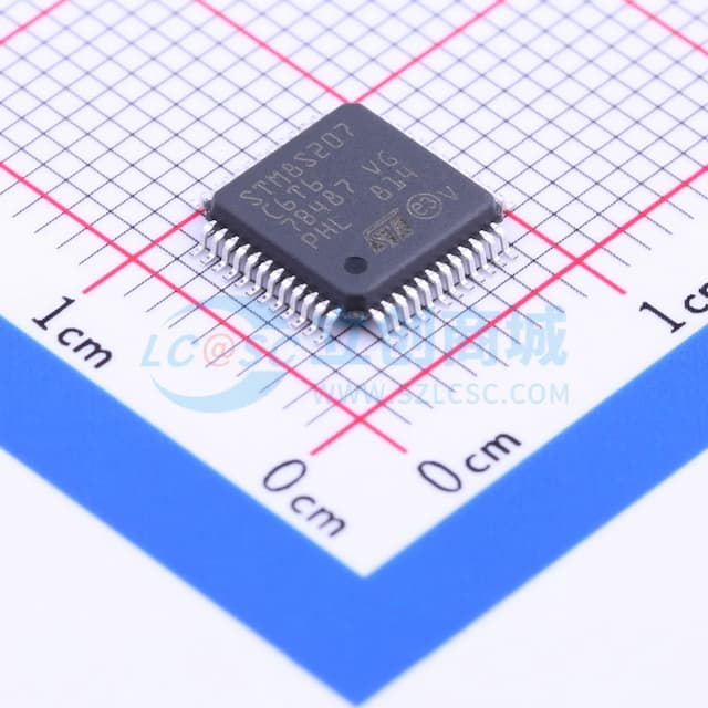 主流增强型8位MCU，具有32 KB Flash、24 MHz CPU和集成EEPROM实物图