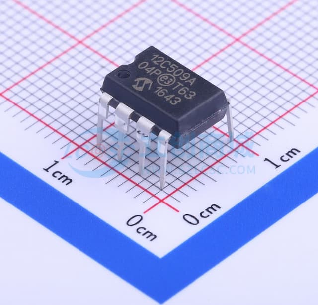 8引脚，8位CMOS微控制器【插件】实物图