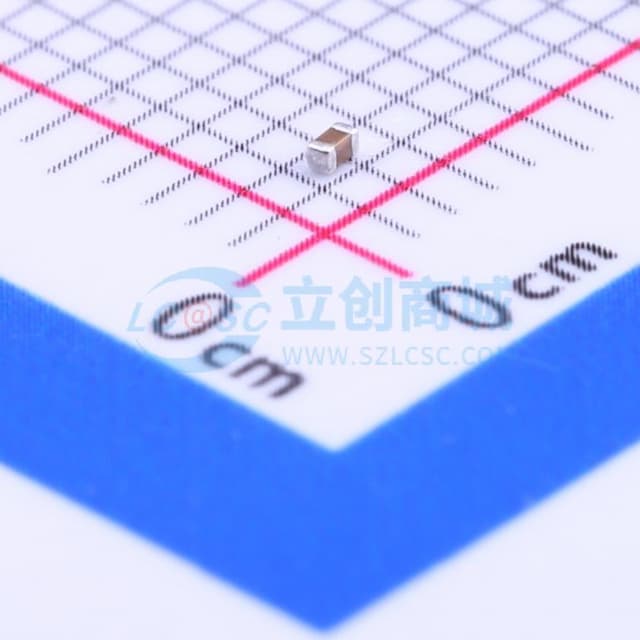 ±0.5pF 8pF 50V实物图