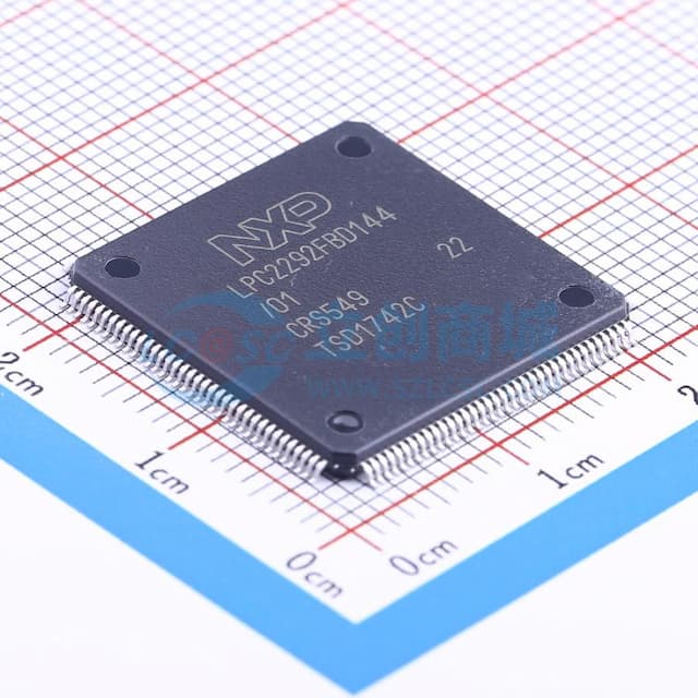 具备外部存储器接口的16/32位ARM微控制器实物图