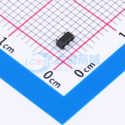 具有使能功能的 200mA、毫微功耗 IQ (200nA)、低压降 (LDO) 稳压器缩略图