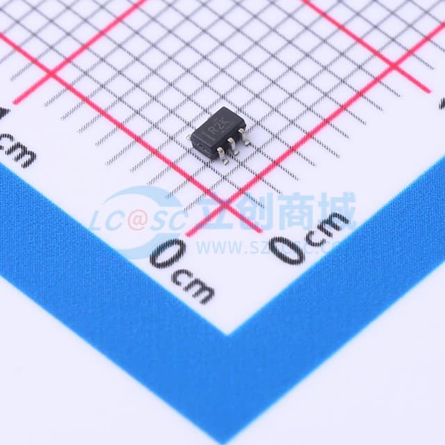 低电压通用比较器实物图