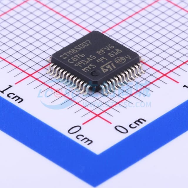 主流超值系列8位MCU，具有64 KB Flash、24 MHz CPU和集成EEPROM实物图
