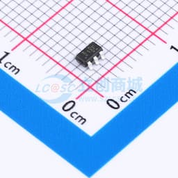 具有使能功能的 200mA、毫微功耗 IQ (200nA)、低压降 (LDO) 稳压器缩略图