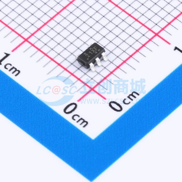 具有使能功能的 200mA、毫微功耗 IQ (200nA)、低压降 (LDO) 稳压器实物图