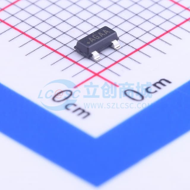 3引脚微处理器复位电路实物图