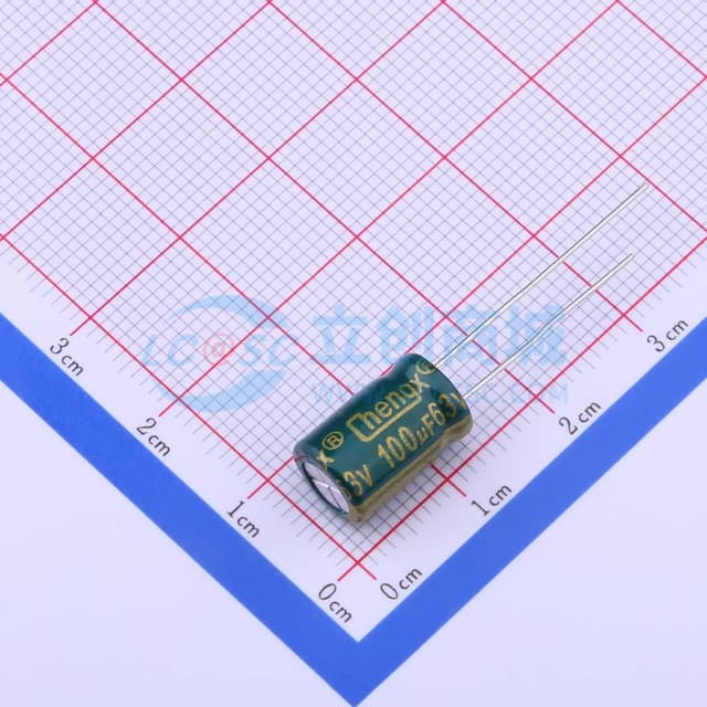 绿 100uF ±20% 63V【插件】实物图