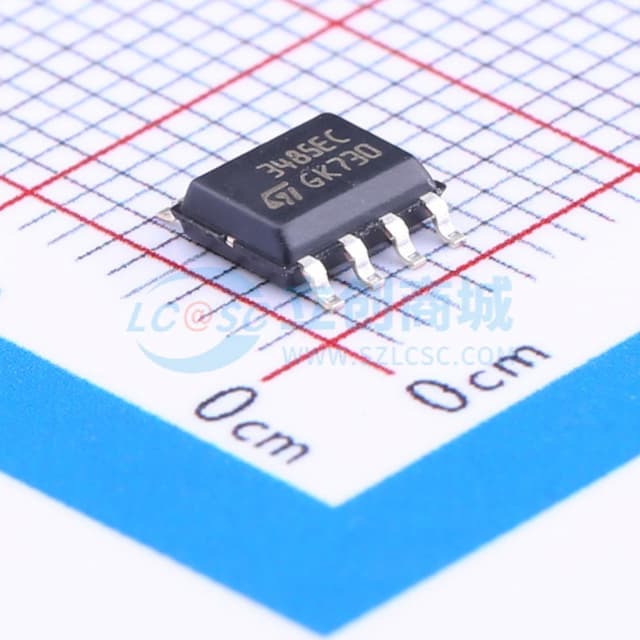 ST3485ECDR 3.3 V供电，15 kV ESD保护，最高12 Mbps RS-485/RS-422收发器实物图
