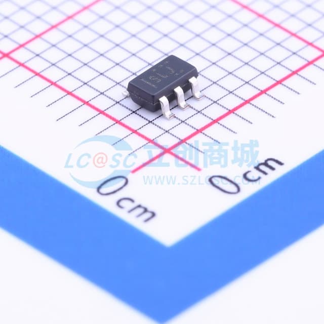 具有反向电流保护功能的汽车类 150mA、30V、超低 IQ、低压降稳压器实物图