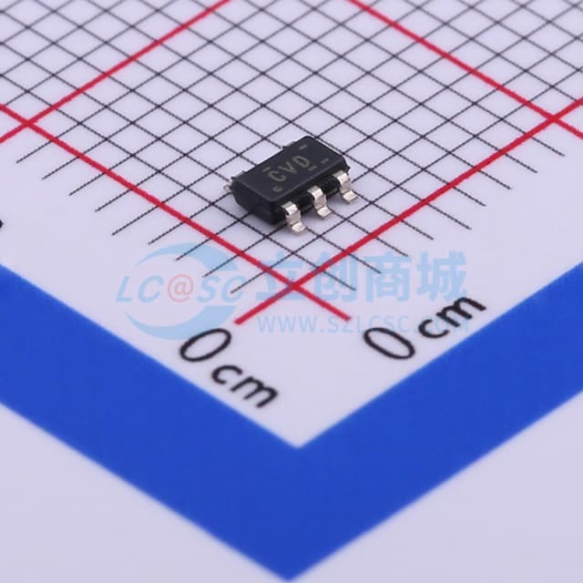 具有使能功能和 -40°C 至 +125°C 工作温度范围的 150mA、毫微级 IQ、低压降稳压器实物图