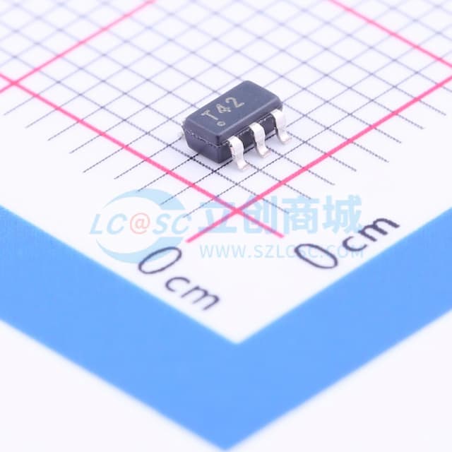 具有反向电流保护和使能功能的 400mA、高精度、超低压降稳压器实物图