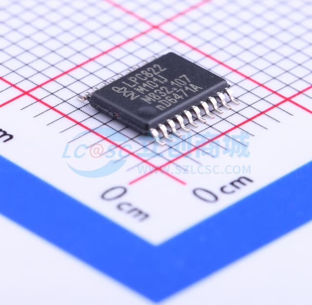 32位ARM Cortex-M0+微控制器；高达32kB闪存和8kB SRAM；12位ADC；比较器实物图