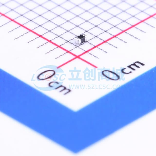 钳位电压21V 0.05焦耳 0402压敏电阻实物图