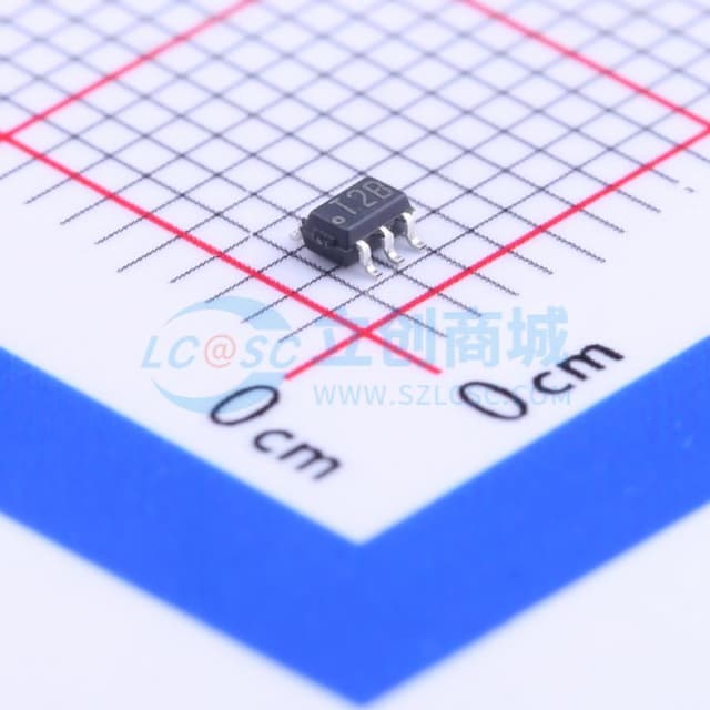 2.4V、10μA、SC70、DSBGA封装温度传感器实物图