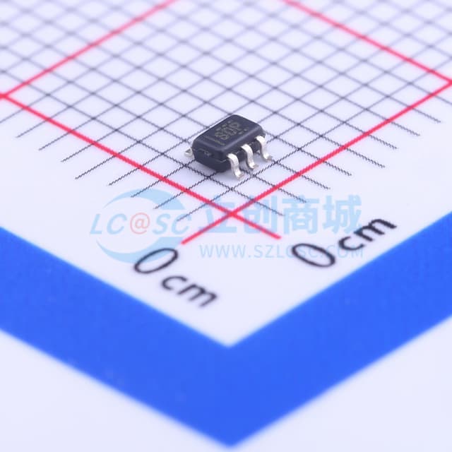 40纳秒低功耗推挽输出比较器实物图