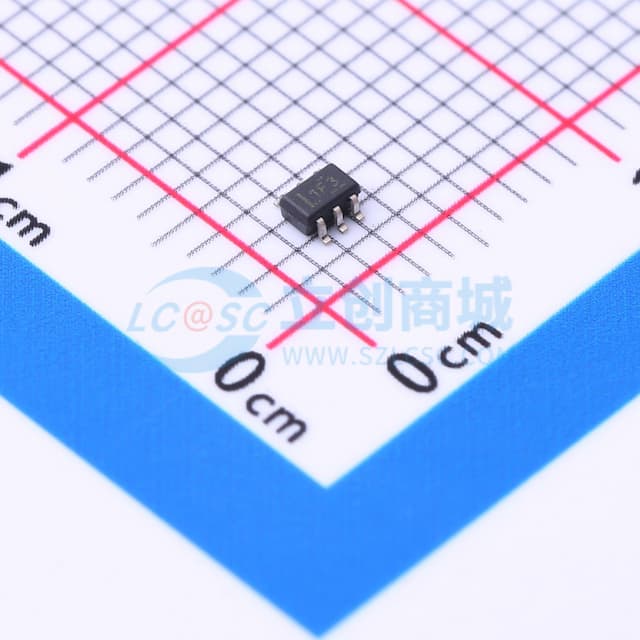 符合AEC-Q100标准且具有皮安级IB和使能引脚的40V、双向、高精度电流感测放大器实物图