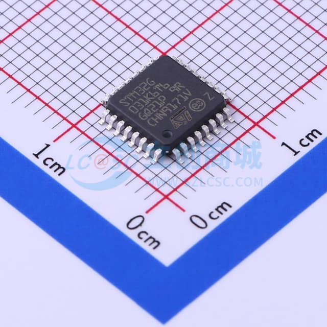 主流Arm Cortex-M0+ MCU，具有32 KB Flash存储器、8 KB RAM、64 MHz CPU、2x USART、定时器、ADC和通信接口，1.7-3.6V实物图