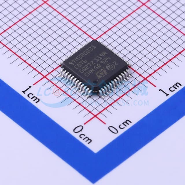 主流Arm Cortex-M0+ MCU，具有64 KB Flash存储器、8 KB RAM、64 MHz CPU、2x USART、定时器、ADC和通信接口，1.7-3.6V实物图