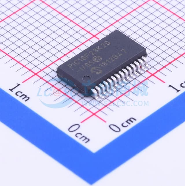 28/40/44引脚带XLP技术的闪存微控制器实物图