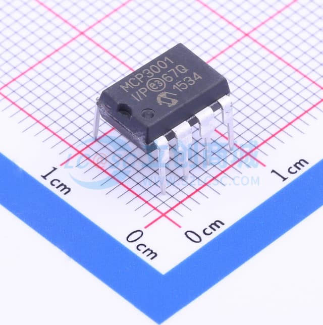MCP3001-I/P 【插件】实物图