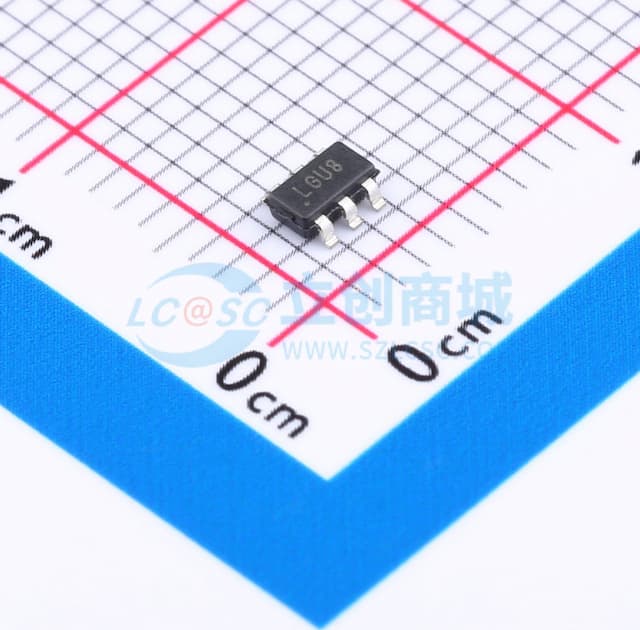 PIC10LF320T-I/OT实物图