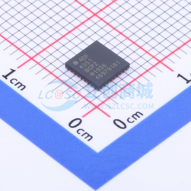 集成VCO的宽带频率合成器实物图