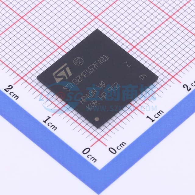 带有 Arm 双核 Cortex-A7 800 MHz、Arm Cortex-M4 实时协处理器、3D GPU、TFT/MIPI DSI 显示屏、FD-CAN、安全启动和加密技术的 MPU实物图