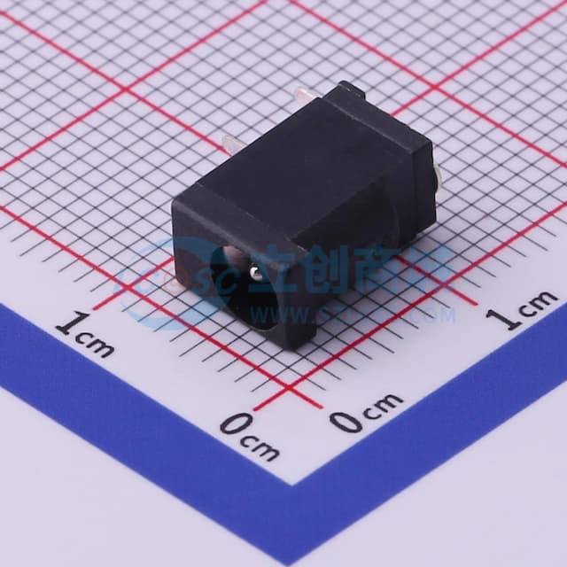 DC电源插座 内径:1mm 外径:4.2mm实物图