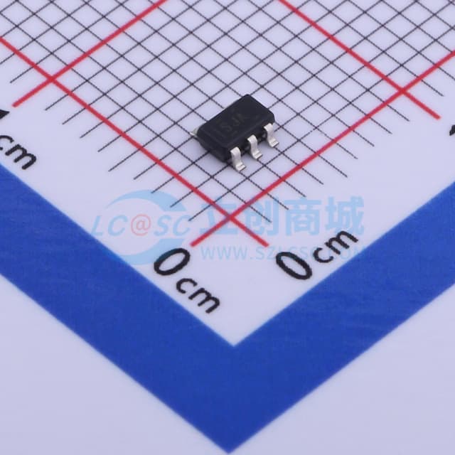 具有反向电流保护和使能功能的 150mA、超低 IQ、低压降稳压器实物图
