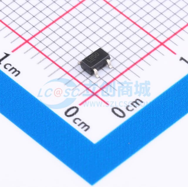 uCap 负低压差线性稳压器实物图