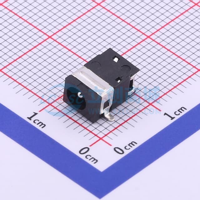 DC电源插座 内径:1.3mm 外径:3.7mm实物图