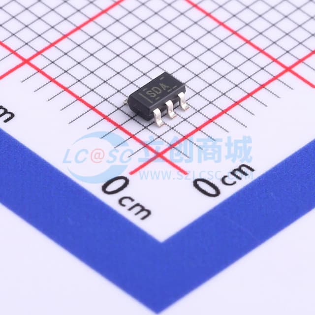 具有反向电流保护和使能功能的 150mA、30V、超低 IQ、低压降稳压器实物图