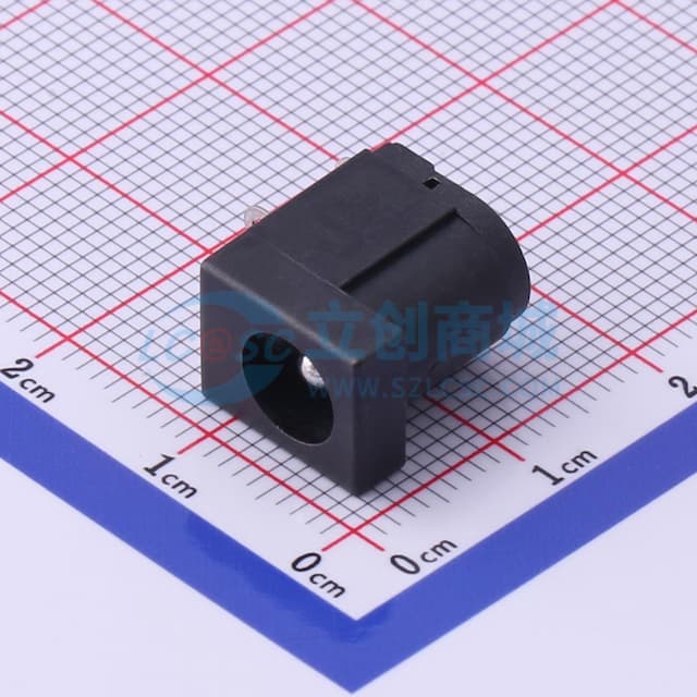 DC电源插座 内径:2.5mm 外径:6.4mm实物图