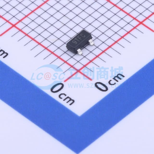 具有低电平有效推挽输出的微处理器监控电路，采用3引脚SOT-23和SC70封装实物图