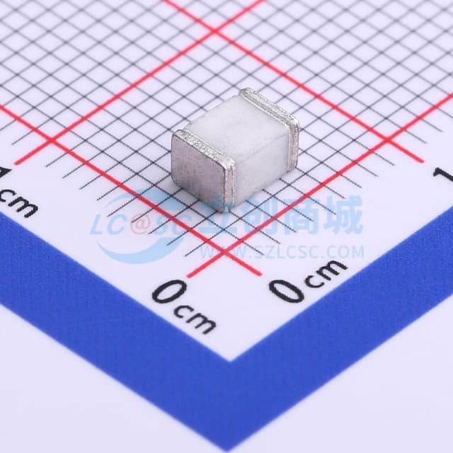 150V 2kA 2端 1812GDT实物图