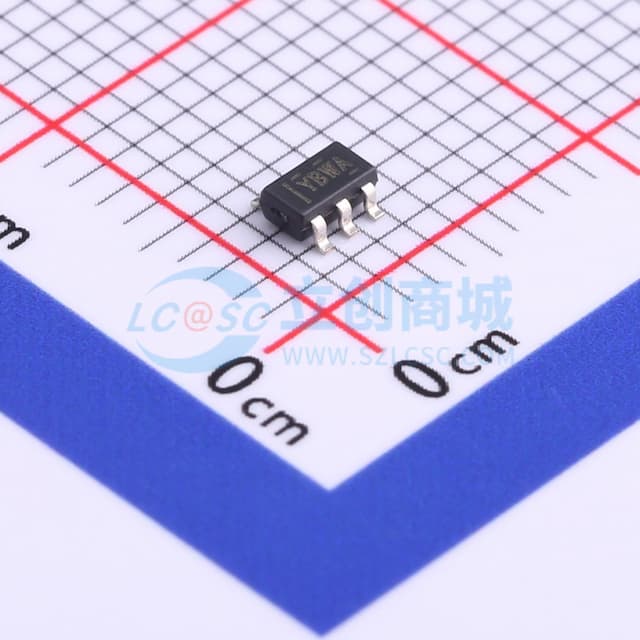 用于提供 3V 和 3.3V 输出的 150mA、24V、超低 IQ、低压降稳压器实物图