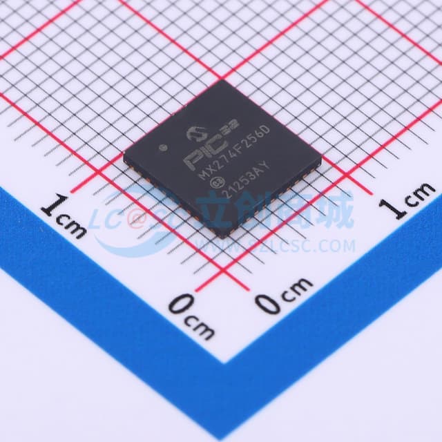 具备音频和图形接口、USB 以及高级模拟功能的 32 位 XLP 微控制器实物图