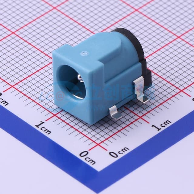 DC电源插座 内径:2mm 外径:6.4mm实物图