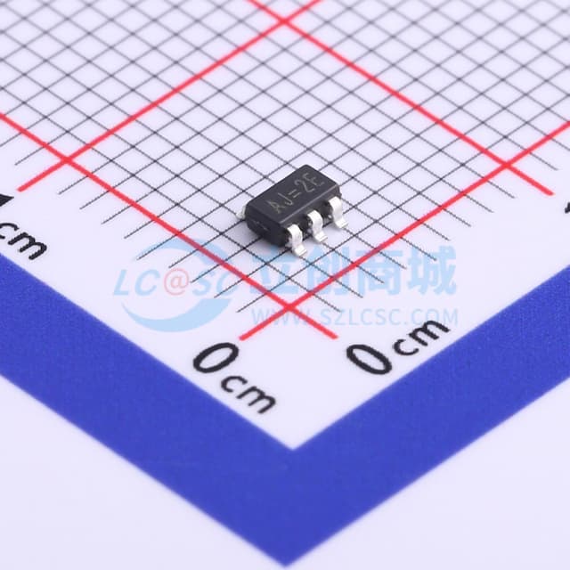 输入7V 输出2.5V 500mA实物图