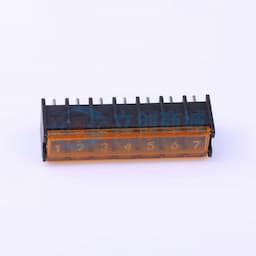 7.62mm 1x7P 每排P数:7 排数:1 直针 边脚【插件】缩略图