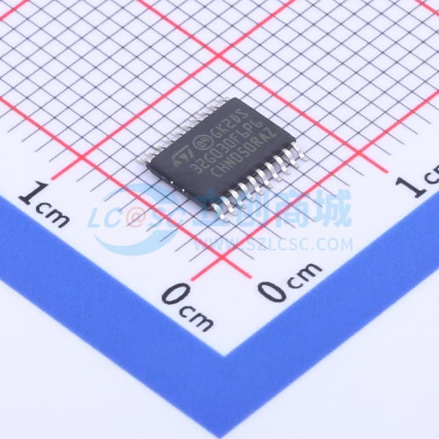 主流超值系列Arm Cortex-M0+ MCU，具有32 KB Flash存储器、8 KB RAM、64 MHz CPU、2x USART、定时器、ADC和通信接口，2-3.6V实物图