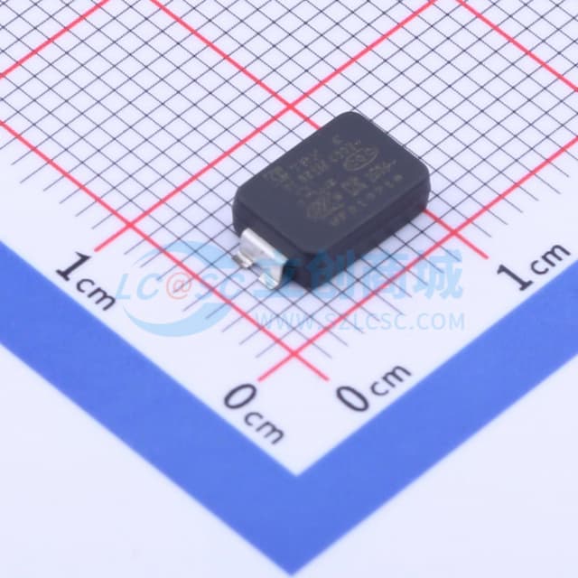 等级:Y1 680pF ±20% 400V实物图