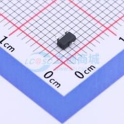 高精度低功耗小封装电压检测芯片缩略图
