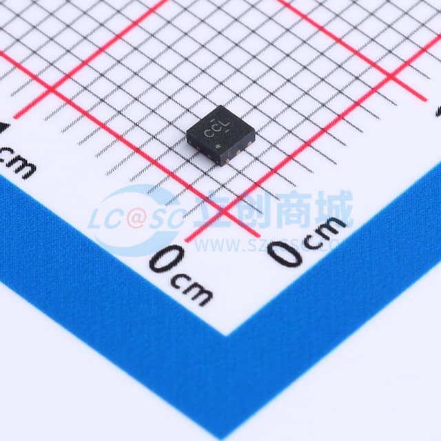 采用SOT-23和WSON封装的低功耗直流/直流升压转换器实物图