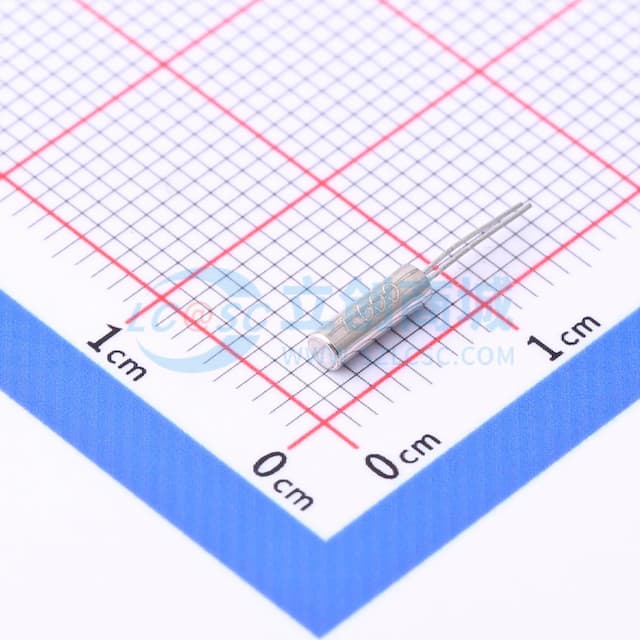 7.6MHz ±30ppm 20pF实物图