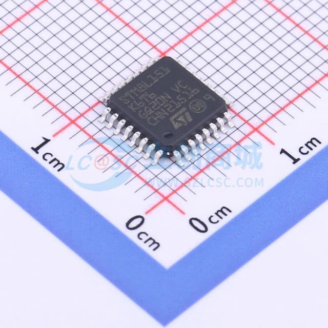 超低功耗8位MCU，具有32 KB Flash、16 MHz CPU和集成EEPROM实物图