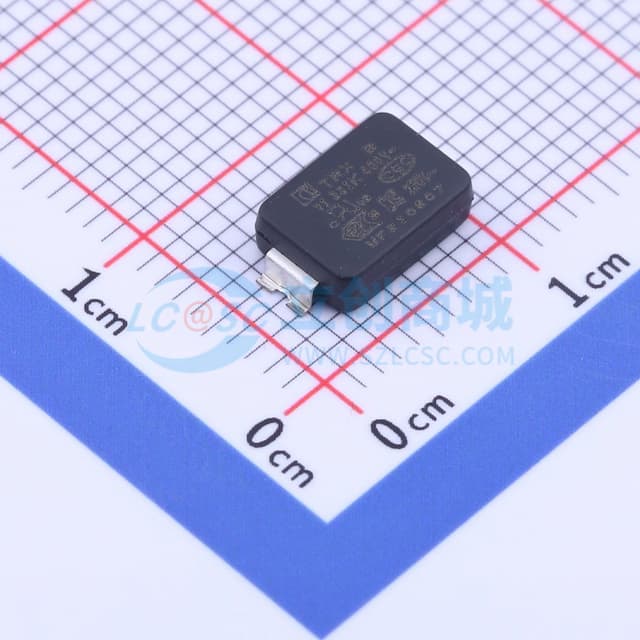 等级:Y1 330pF ±10% 400V实物图