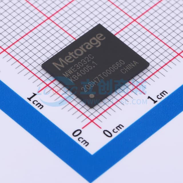 支持HS400的eMMC 5.1实物图