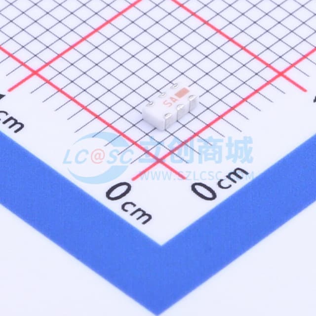 超小型陶瓷2路90°功分器/合路器实物图