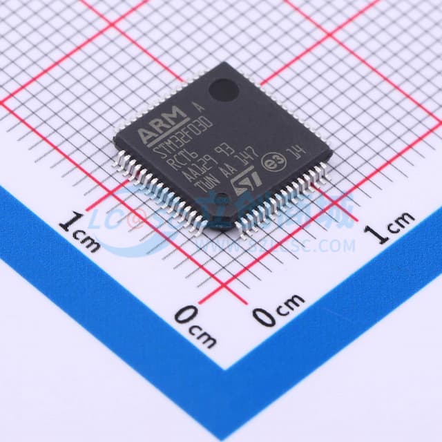 主流ARM Cortex-M0超值系列MCU，具有256 KB Flash和48 MHz CPU实物图